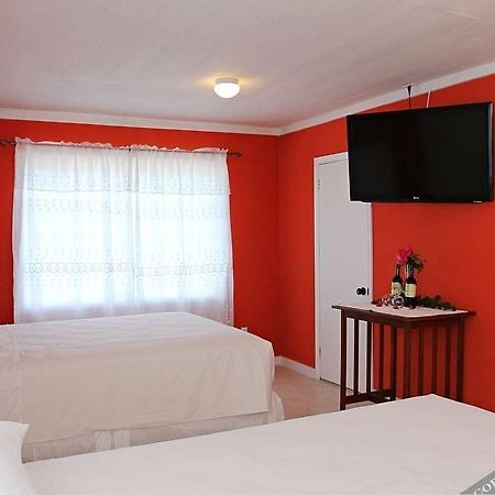 Two Turtles Inn George Town Ngoại thất bức ảnh